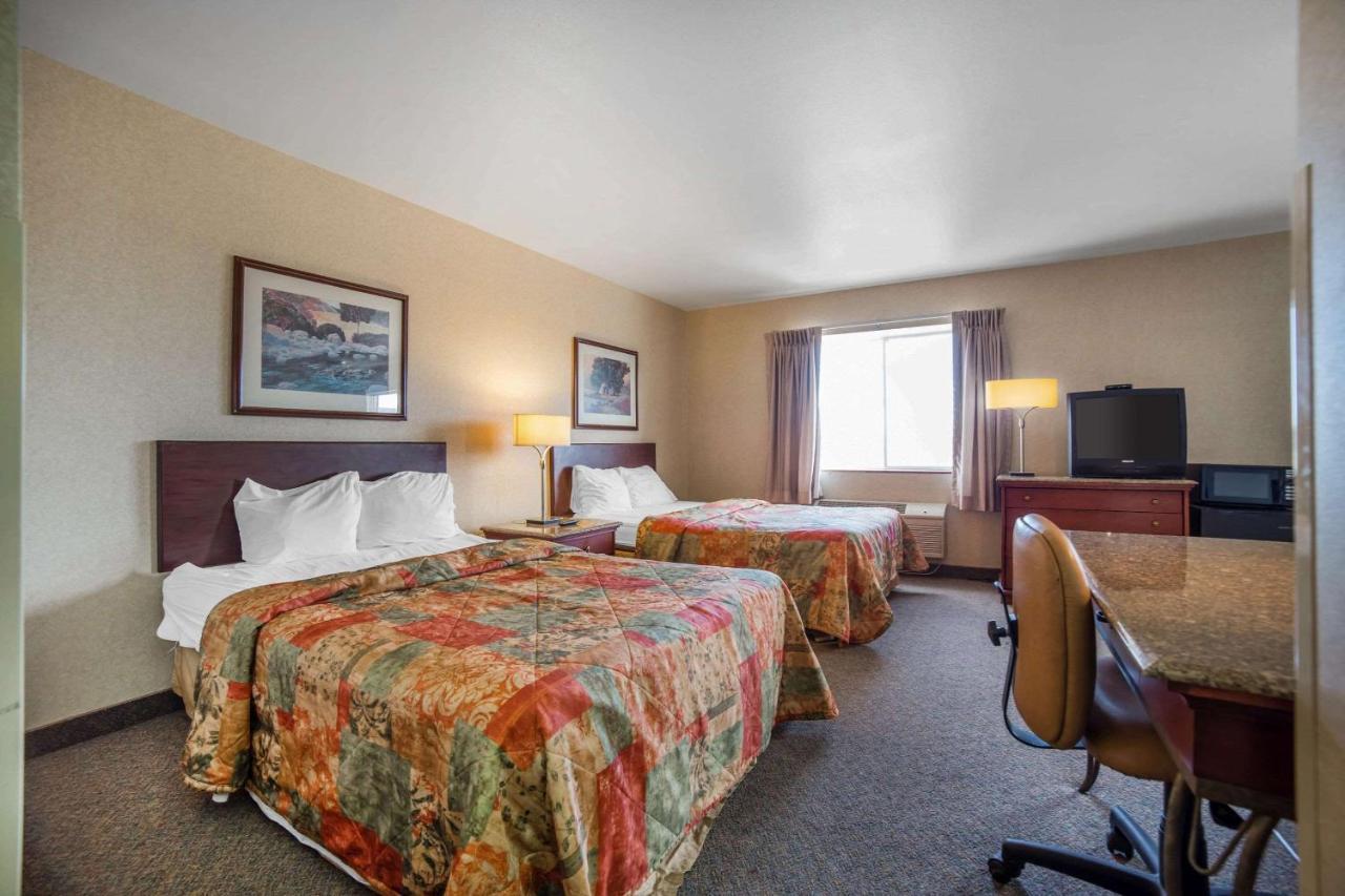 Rodeway Inn & Suites Nampa Exterior foto